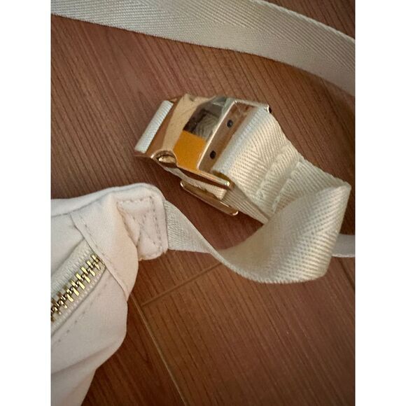 Fany pack color cream with clasp to connect - Picture 4 of 4